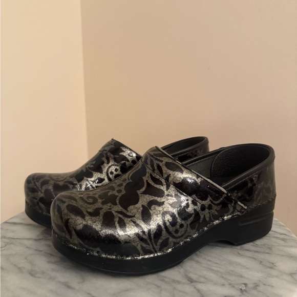 Danskin Shoes - Dansko Professional Black And Silver Patent Leather Clogs Women’s Size 37